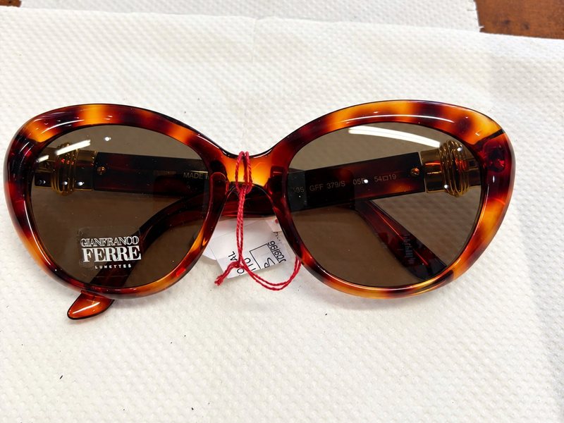 Gianfranco Ferré GFF 379/S colour 05D