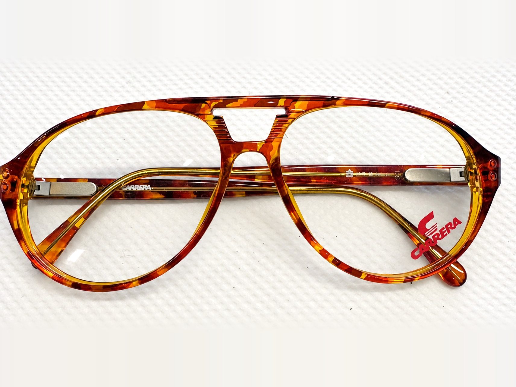Carrera 5747 colour 32, photo 1