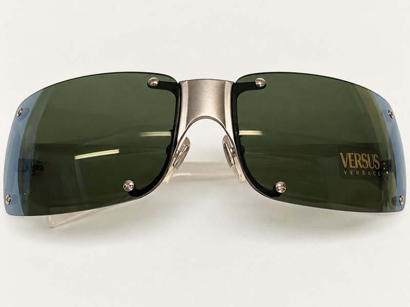 Versace VERSUS L53 colour 22M/188