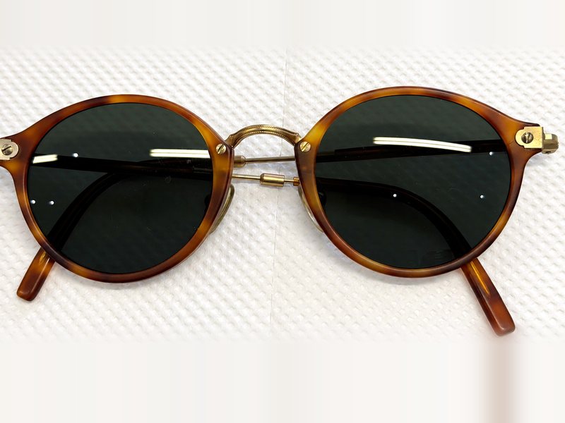 Hugo Boss 4751 colour 12