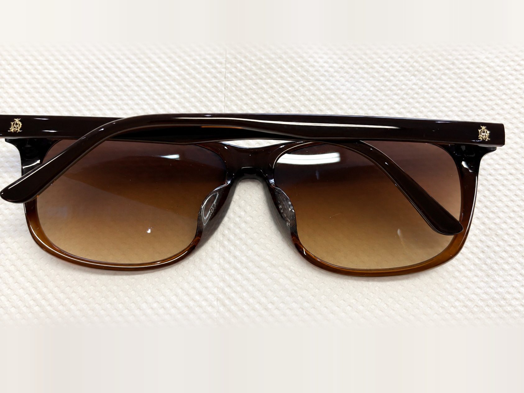 Dunhill D 7010 colour B, photo 1