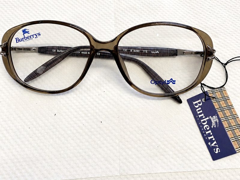 Burberry B 8283 colour 7TE