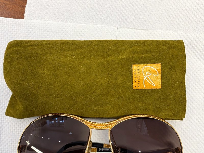 Christian Lacroix ROUNDED SUNGLASSES colour GOLD-TONE